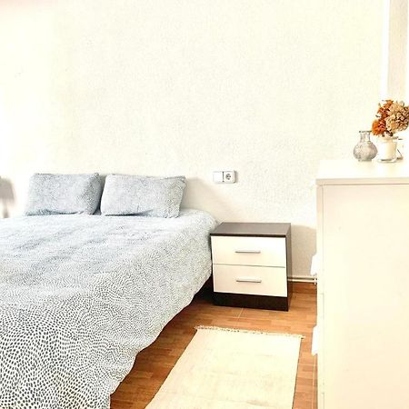 Apartamento A 200 Metros Paseo Zorrilla บายาโดลิด ภายนอก รูปภาพ