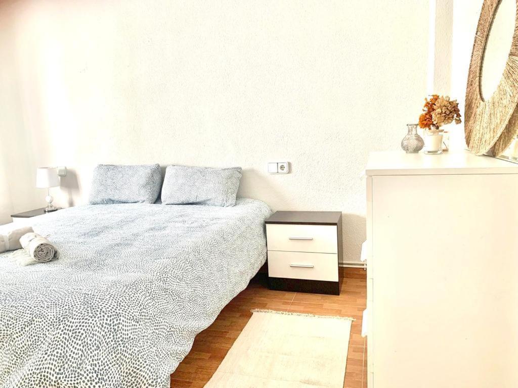 Apartamento A 200 Metros Paseo Zorrilla บายาโดลิด ภายนอก รูปภาพ